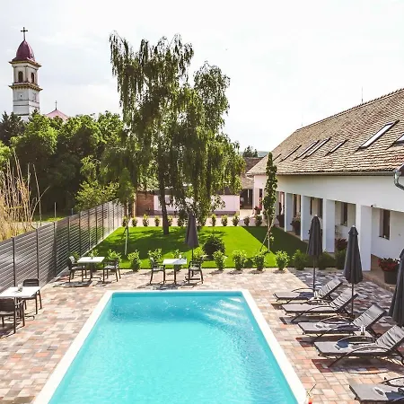 Bed and breakfast Palkonyha Panzió Speiz Gasztroműhely Palkonya