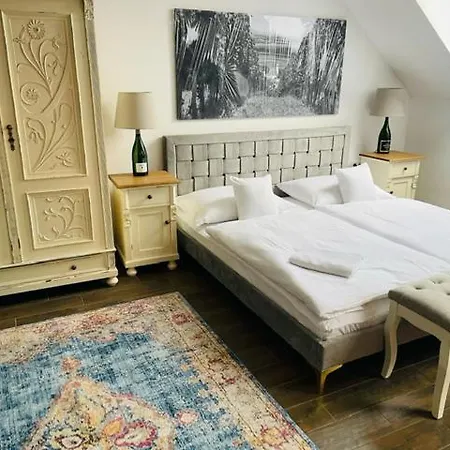 Palkonyha Panzio Speiz Gasztromuhely فندق مبيت وإفطار *