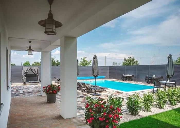 Palkonyha Panzio Speiz Gasztromuhely Bed & Breakfast 4*
